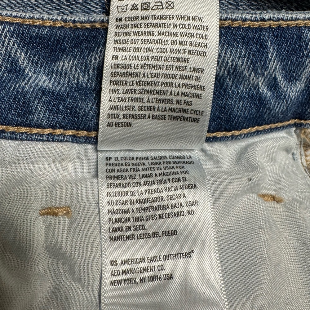 American Eagle Outfitters Distressed Mom Straight Jeans Women’s Size 6R (6XL) - Picture 7 of 13